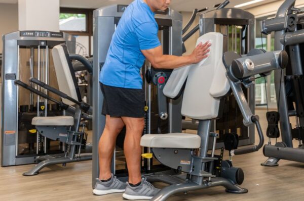 gym-cleaner